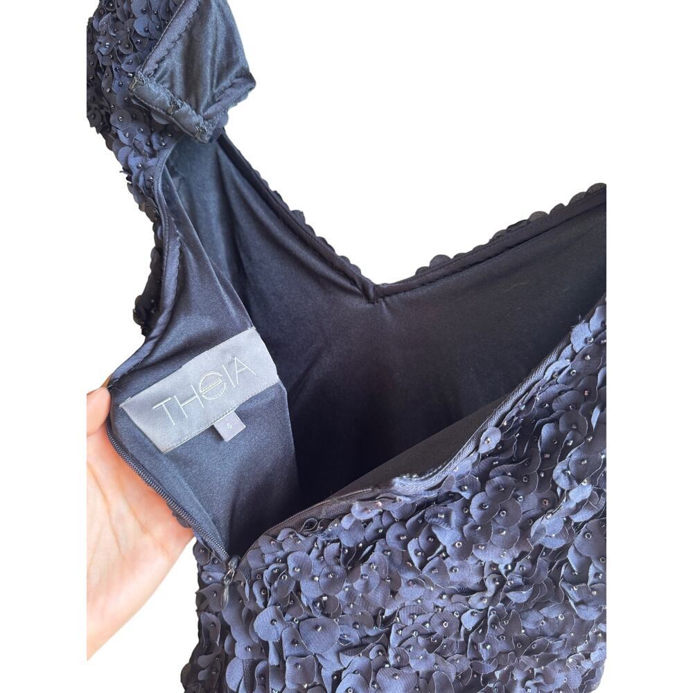 THEIA Navy Blue Beaded Petal Appliqué Dress Size 4 EUC $695 MSRP - Picture 5 of 15